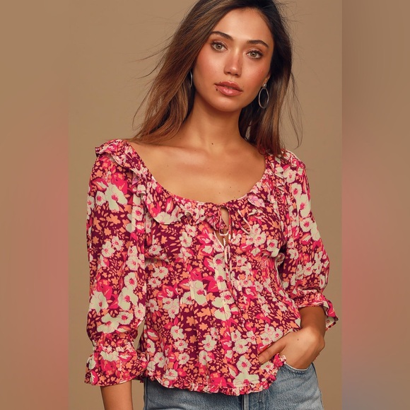 Free People Tops - NWOT Free People Sweet Memories orange red floral crop ruffle neckline. Size M.